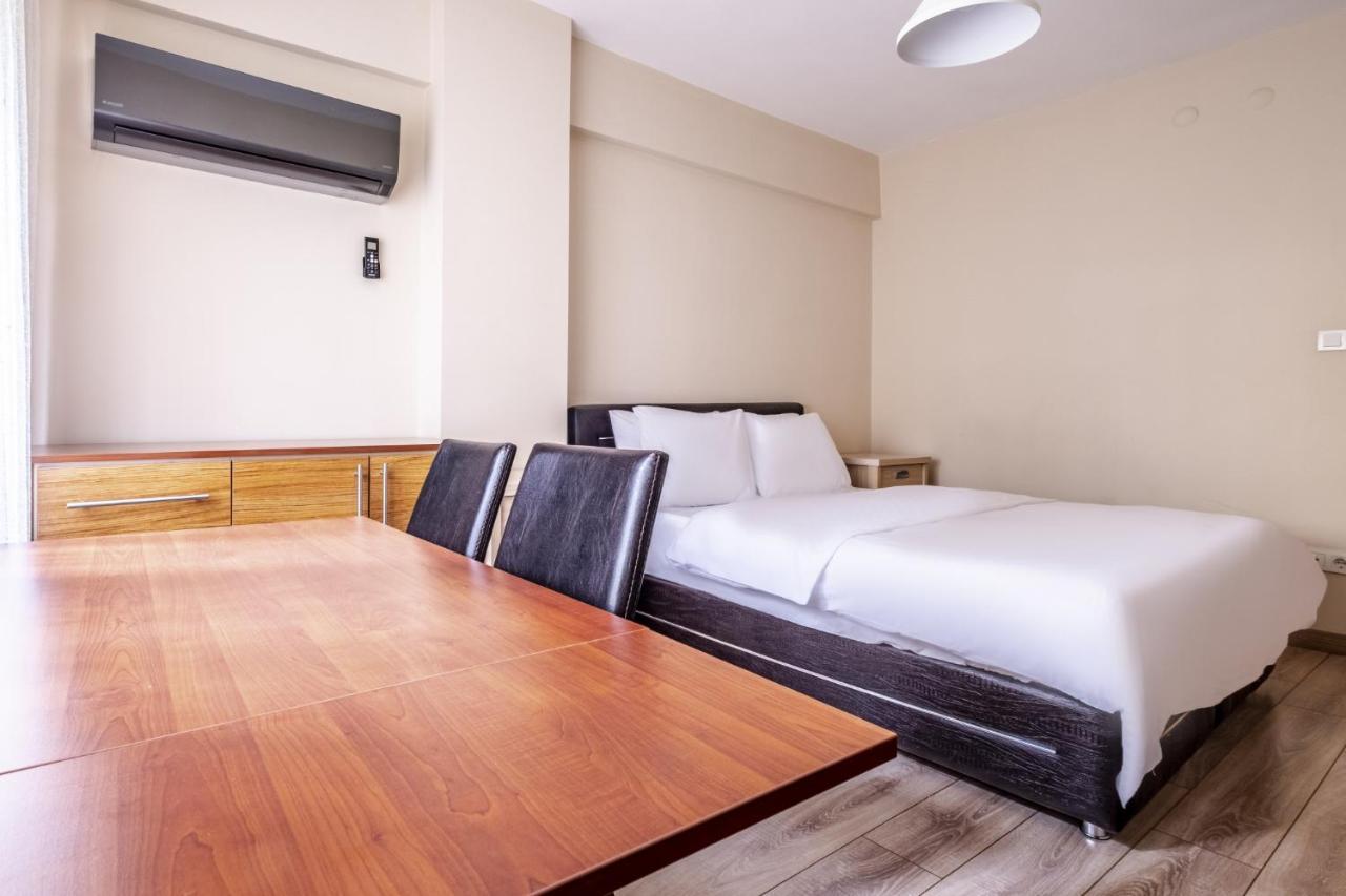 Apartament Flat With Sea View Near Uskudar Ferry Station Stambuł Zewnętrze zdjęcie