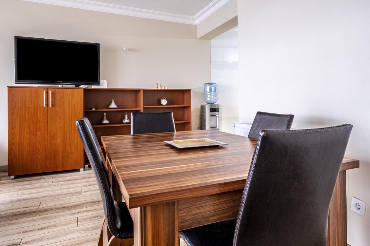 Apartament Flat With Sea View Near Uskudar Ferry Station Stambuł Zewnętrze zdjęcie